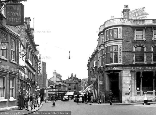 Photo of Kettering, High Street c.1955