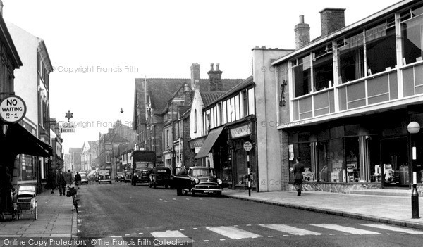 Photo of Kettering, Montague Street c.1955