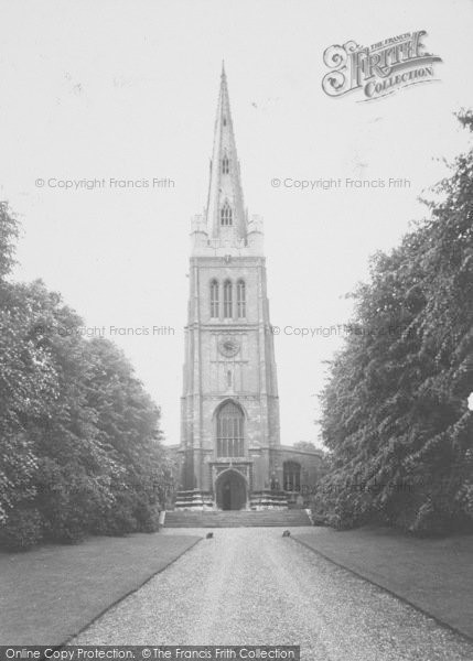 Photo of Kettering, Parish Church Of St Peter And St Paul c.1955