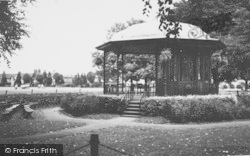 The Bandstand, Rockingham Road Pleasure Gardens c.1965, Kettering
