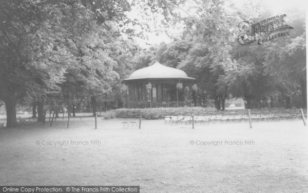 Photo of Kettering, The Bandstand, Rockingham Road Pleasure Gardens c.1965