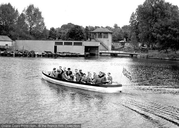 Photo of Kettering, The Boating Lake c.1955