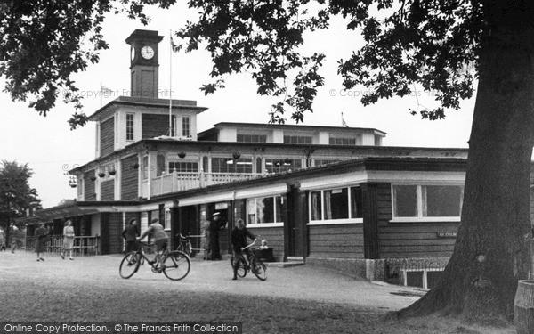 Photo of Kettering, The Pavilion, Wicksteed Park c.1955