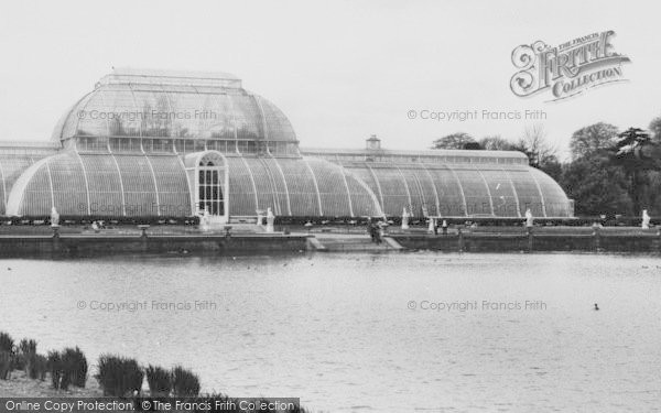 Photo of Kew, Gardens, The Palmhouse c.1960