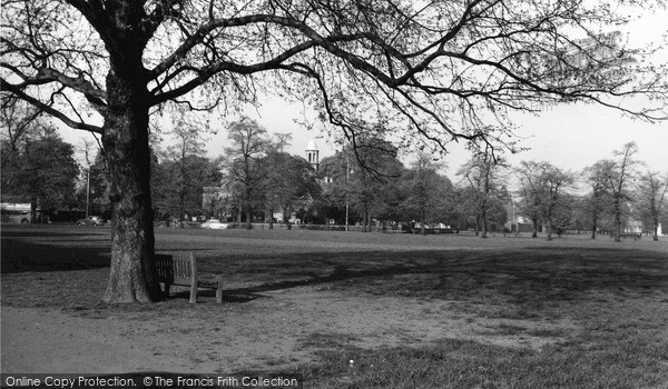 Photo of Kew, Green c.1960
