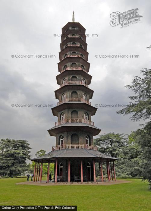 Photo of Kew, Kew Gardens, The Pagoda c.2000