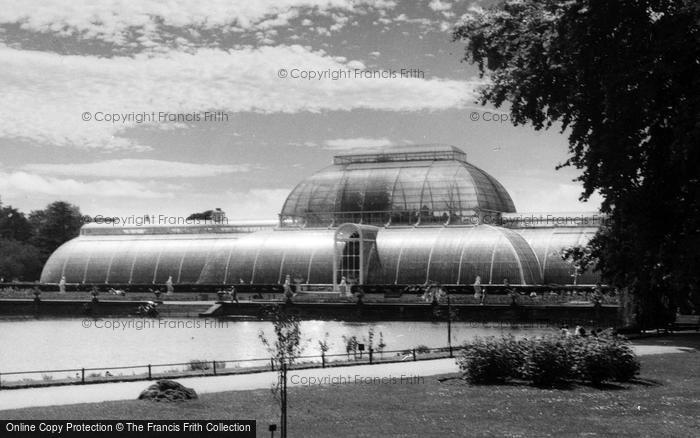 Photo of Kew, Lake And Palmhouse c.1960