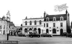 The Coach And Horses Hotel c.1965, Kew