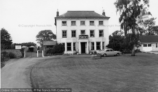 Photo of Kibworth Beauchamp, Kibworth Lodge Hotel c.1960