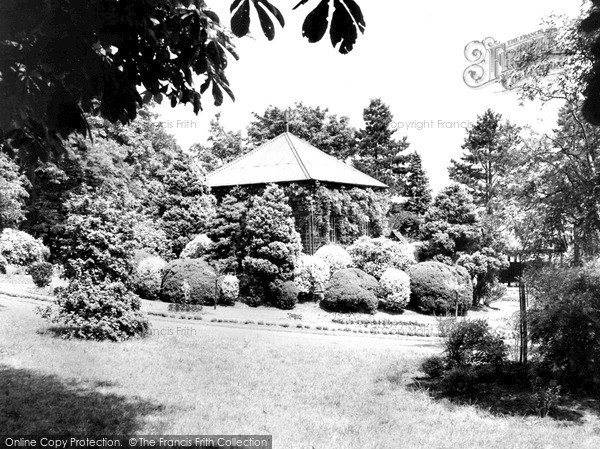 Photo of Kidderminster, Brinton Park 1957