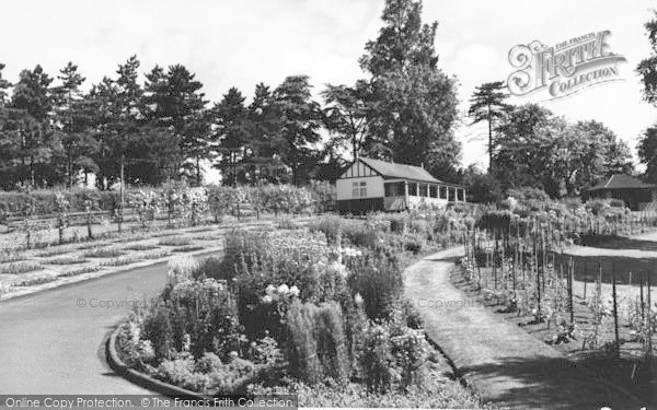 Photo of Kidderminster, Brinton Park c.1960
