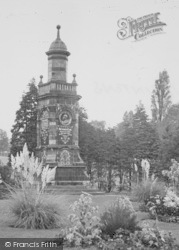 Brinton Park Memorial c.1955, Kidderminster