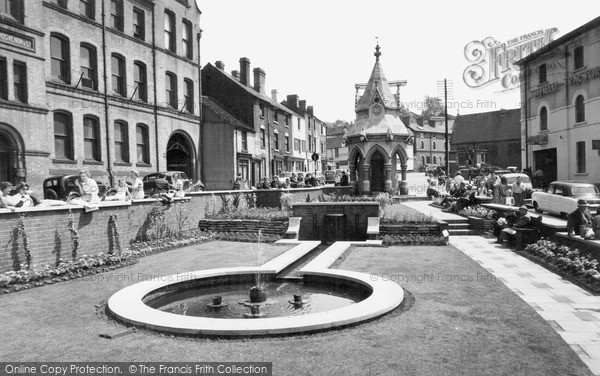 Photo of Kidderminster, Clock Tower Gardens c.1960