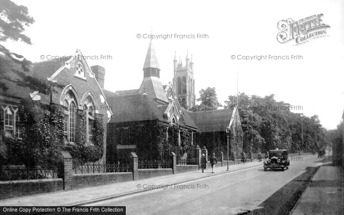 Photo of Kidderminster, Coventry Street And St George's Church 1931