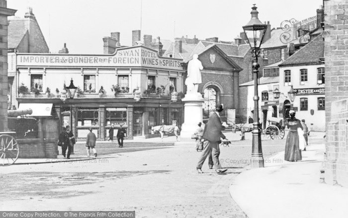 Photo of Kidderminster, Market Place and Swan Hotel c1900
