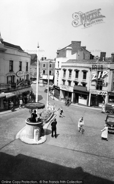 Photo of Kidderminster, Policeman On Point 1957