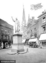 Richard Baxter Statue 1931, Kidderminster