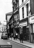 Shoppers On Vicar Street c.1970, Kidderminster