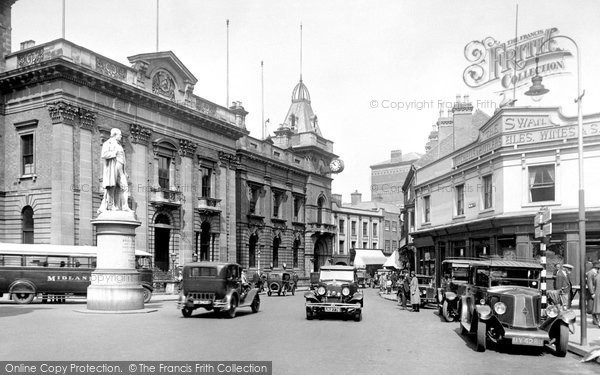 Photo of Kidderminster, The Town Hall And Swan Hotel 1931