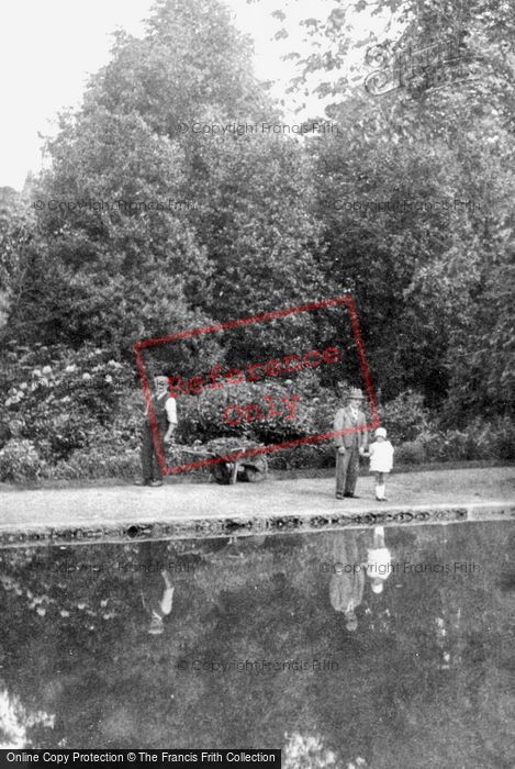 Photo of Kidderminster, Visitors To Brinton Park 1931
