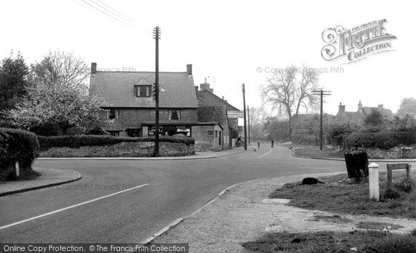 Photo of Kidlington, Cross Roads c.1955