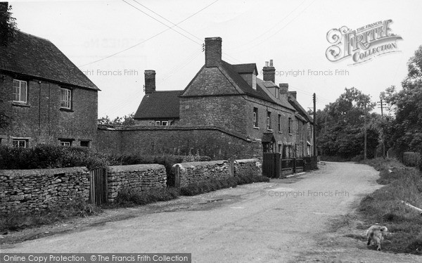 Photo of Kidlington, Crown Road c.1955