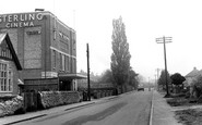 Kidlington, High Street and Sterling Cinema c1950
