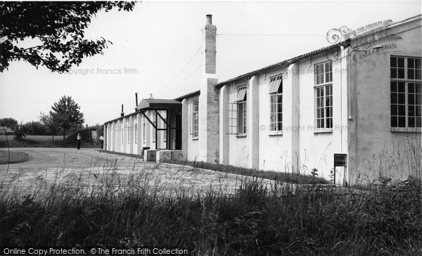 Photo of Kidlington, Pressed Steel Employees' Hostel c.1955