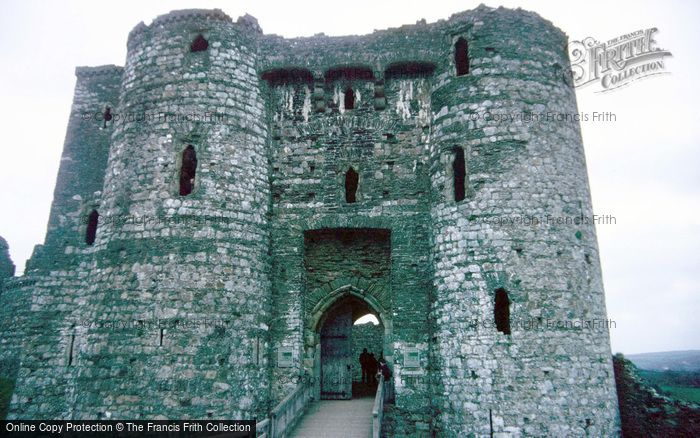 Photo of Kidwelly, Castle, Entrance 1989