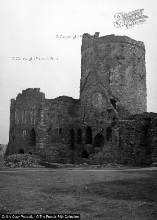 Photo of Kidwelly, Castle, The Hall Range And South East Tower 1953