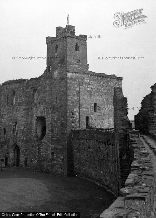 Photo of Kidwelly, Castle, The Walls And Gatehouse 1953