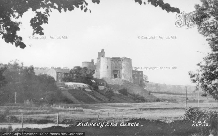 Photo of Kidwelly, The Castle c.1955