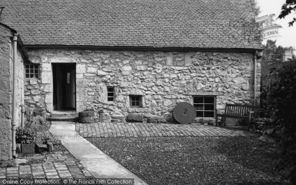 Photo of Kilbarchan, Weavers Cottage 1960