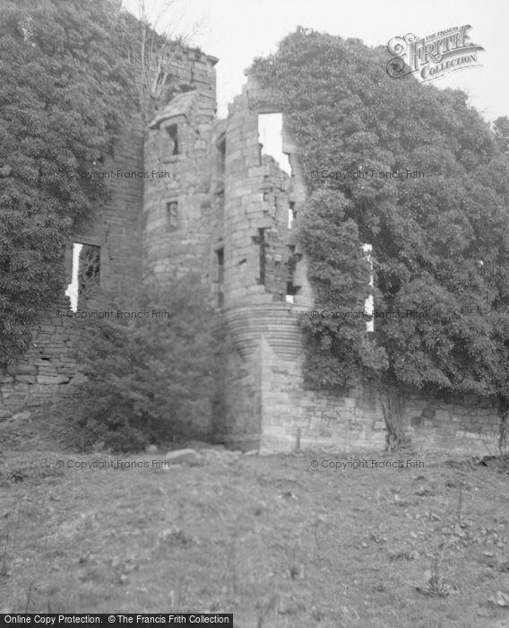 Photo of Kilbirnie, Place Castle 1958 