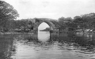 Killarney, Brickeen Bridge, from Middle Lake 1897