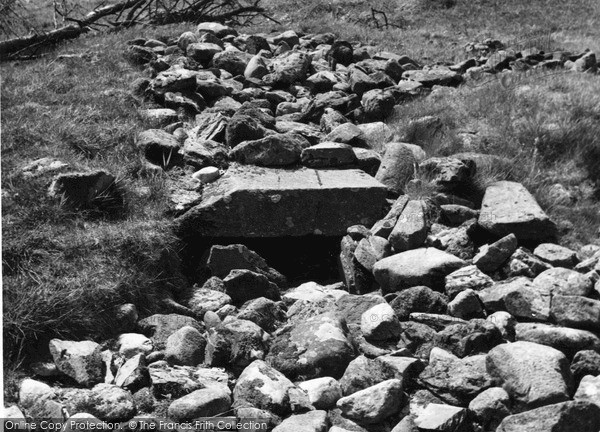 Photo of Kilmartin, Dunchraigaig Cairn 1955