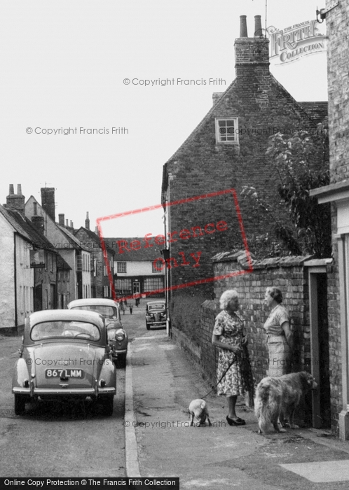 Photo of Kimbolton, Chatting On East Street c.1960