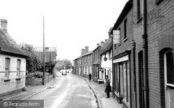 High Street c.1965, Kimpton