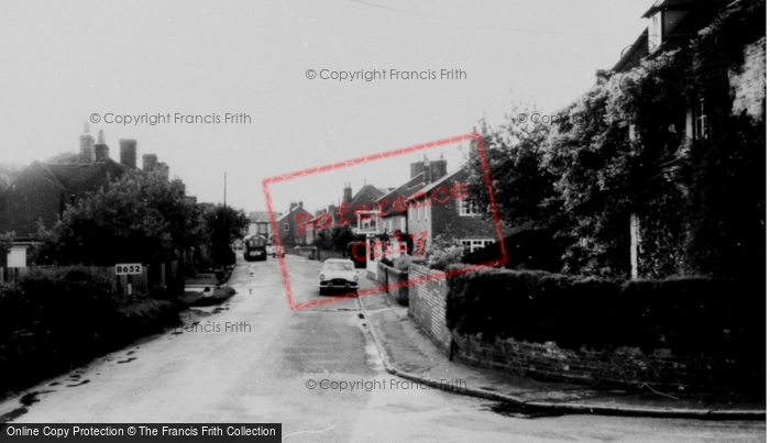 Photo of Kimpton, The Village c.1965
