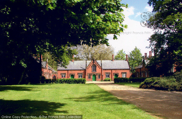 Photo of King's Lynn, Framingham's Almshouses 2004