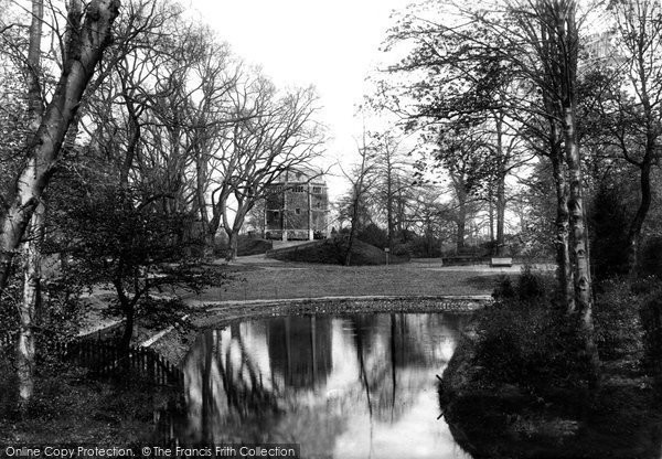 Photo of King's Lynn, Red Mount 1898 - Francis Frith