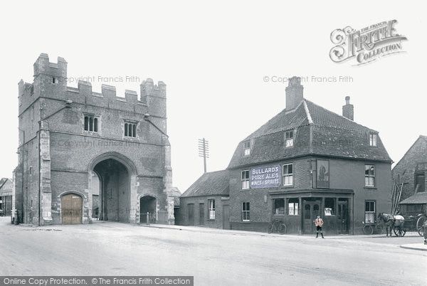 Photo of King's Lynn, South Gates 1925