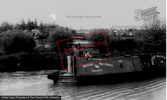 Photo of Kings Langley, Barges On The Grand Union Canal c.1960