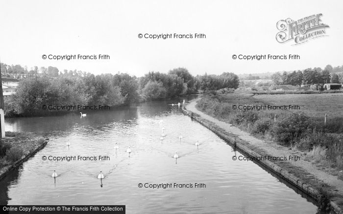 Photo of Kings Langley, The Canal c.1965