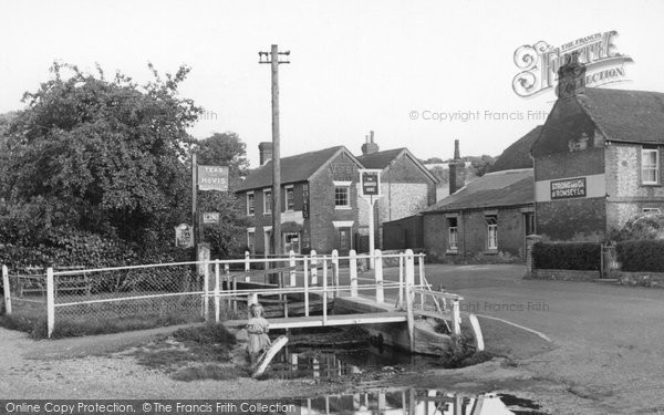 Photo of Kings Somborne, Andover Arms c.1971