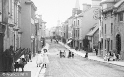 Children In Fore Street 1896, Kingsbridge