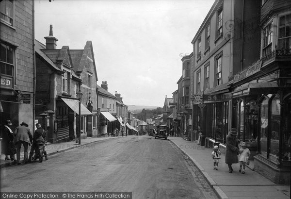 Photo of Kingsbridge, Fore Street 1930 - Francis Frith