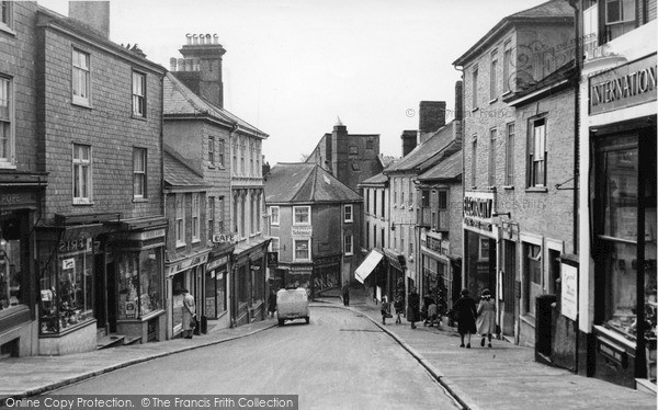 Photo of Kingsbridge, Fore Street c.1950