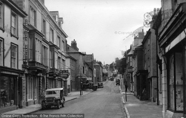 Photo of Kingsbridge, Fore Street c.1950