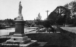 Promenade And War Memorial 1924, Kingsbridge